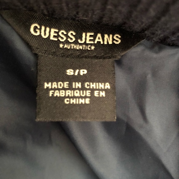 Guess vest with removable fur hood - Picture 7 of 8